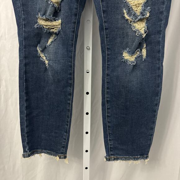 Judy Blue Boyfriend Fit Distressed Jeans Women’s 27 Stretch Raw Hem 5/27 - Picture 8 of 13